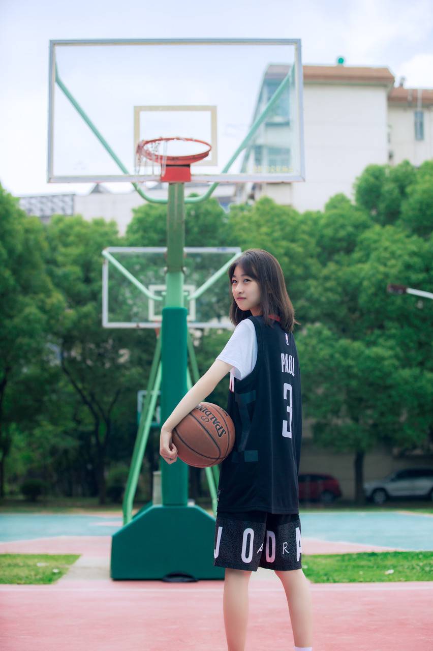 各队美女球迷颜值大比拼 哪一款是你的菜？