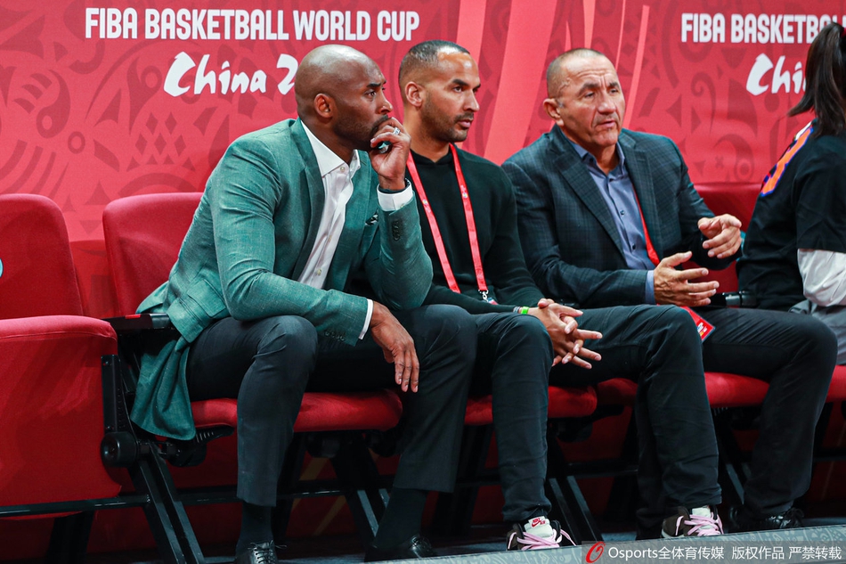 科比现身世界杯半决赛现场！蜗壳：我本来买的美国的票，没想到…