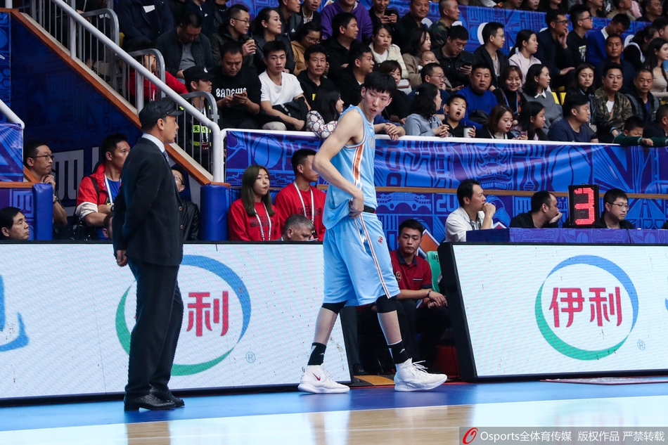 CBA第1轮:四川87-134新疆