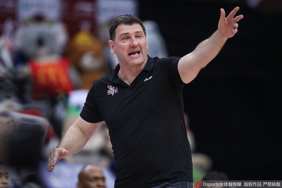 CBA复赛：辽宁121-101福建