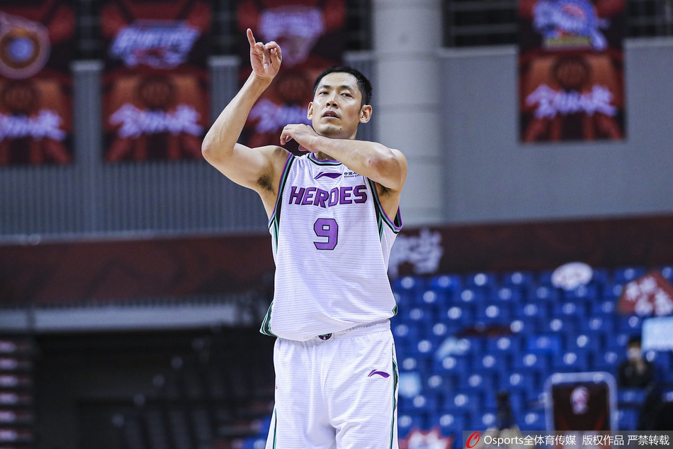 CBA复赛：新疆107-94山东