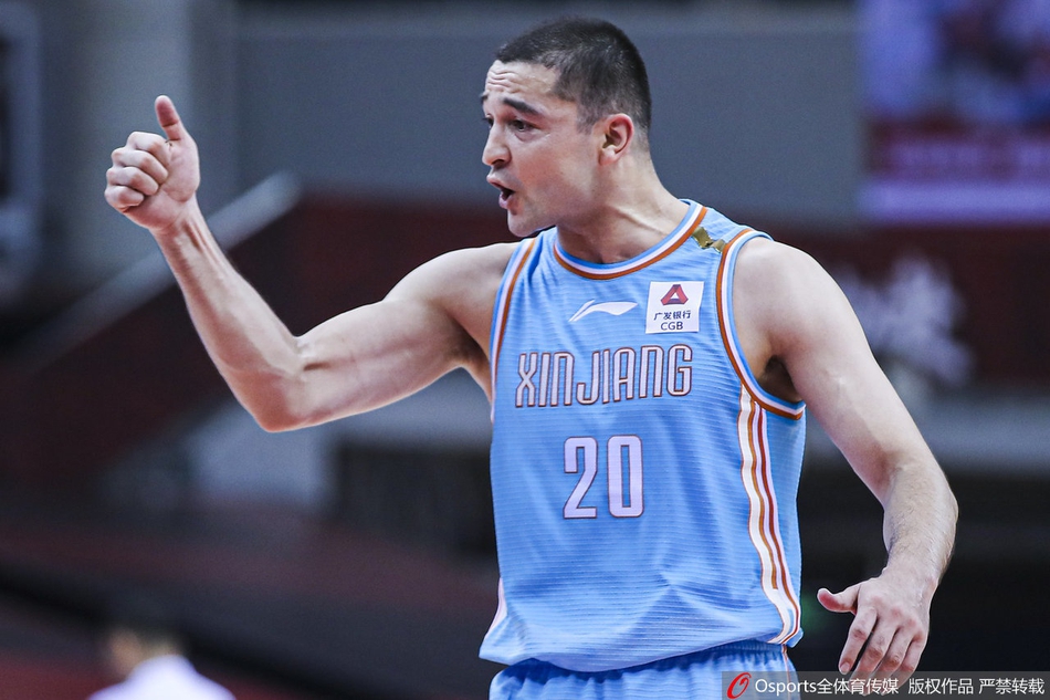 CBA复赛：新疆107-94山东