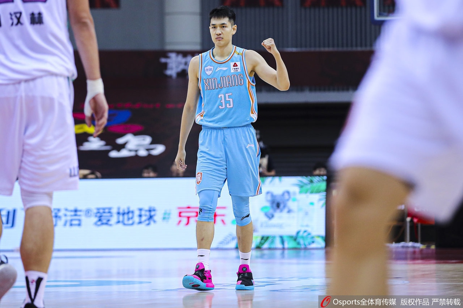 CBA复赛：新疆107-94山东