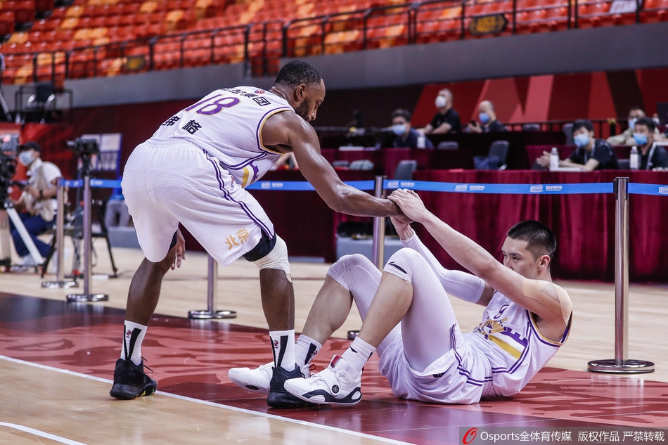 CBA复赛：北控106-123辽宁