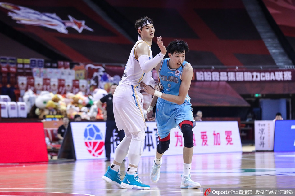 CBA复赛：福建106-101新疆