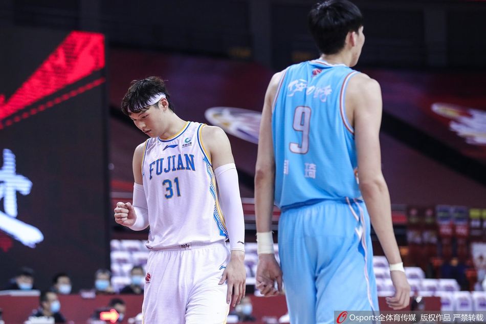 CBA复赛：福建106-101新疆
