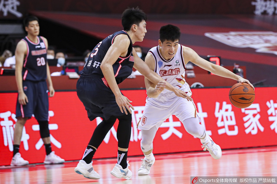 CBA复赛：浙江98-107广东