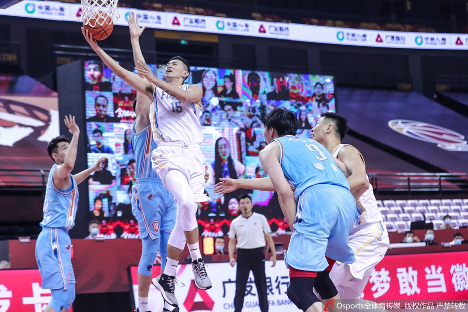 CBA复赛：福建106-101新疆