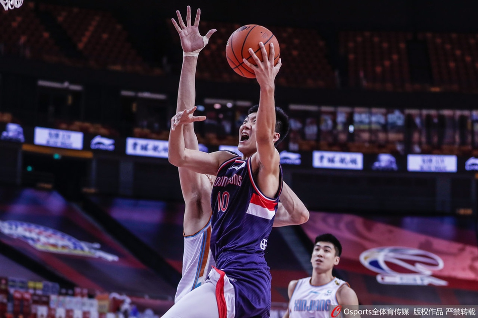 CBA复赛：新疆103-87广州