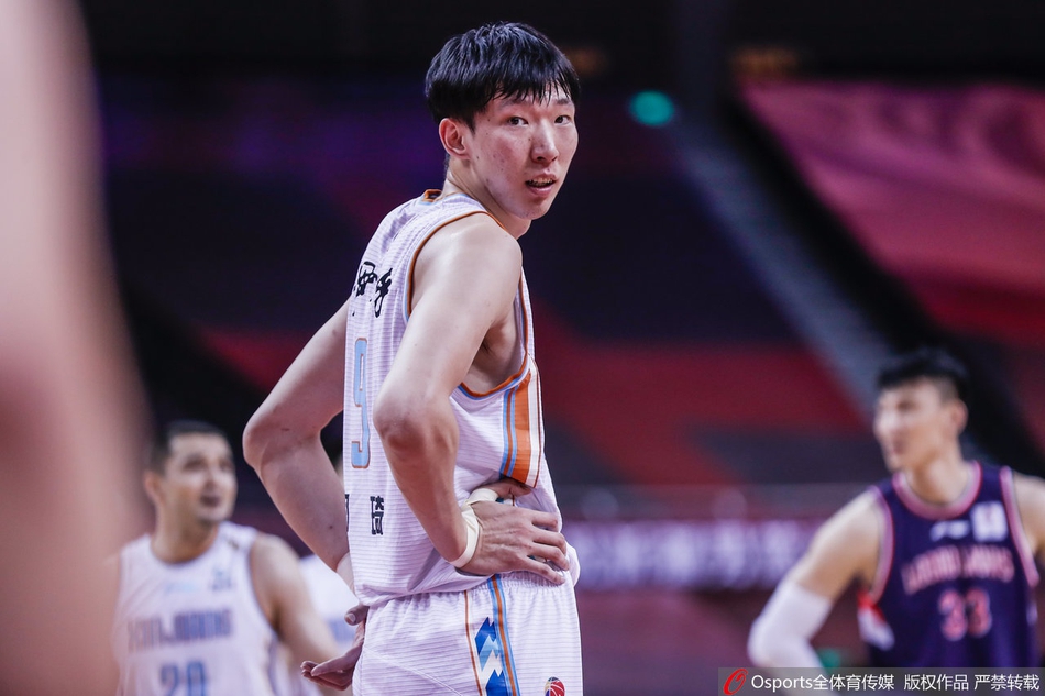 CBA复赛：新疆103-87广州