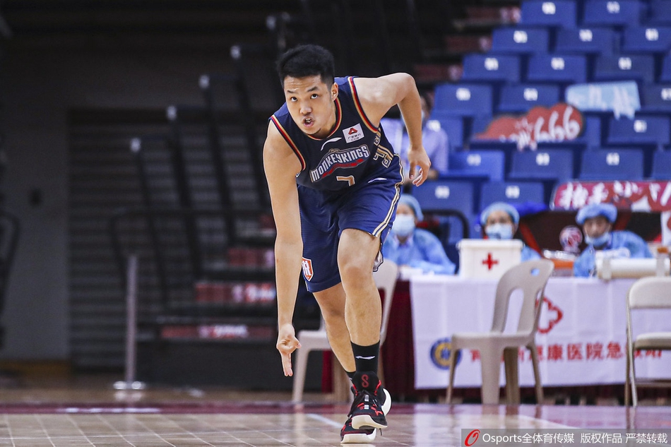 CBA复赛：广东131-106同曦