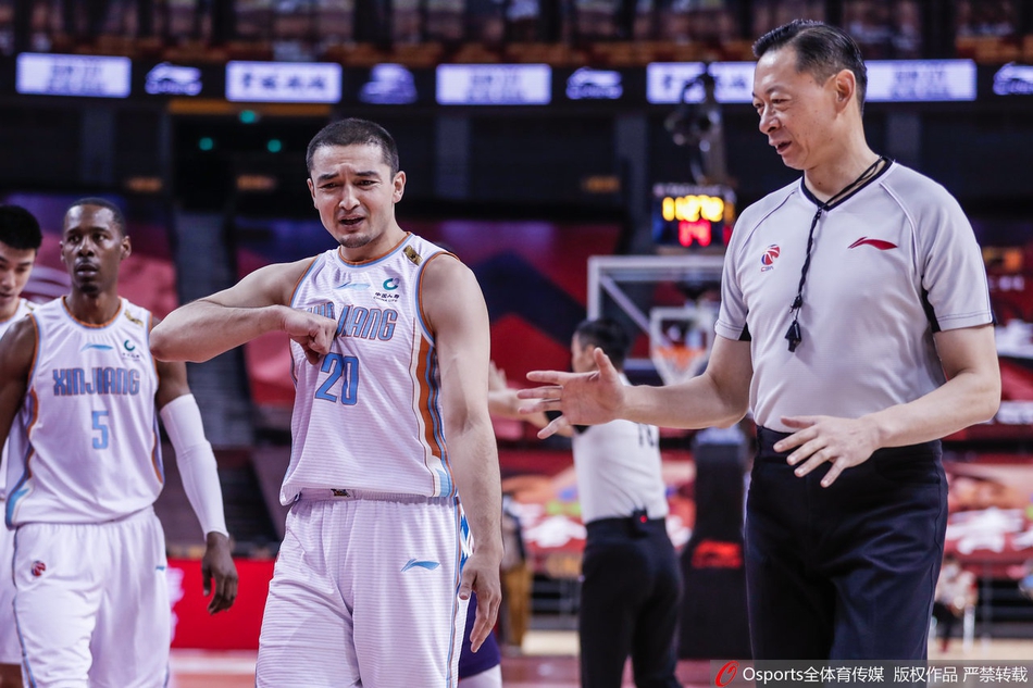 CBA复赛：新疆103-87广州