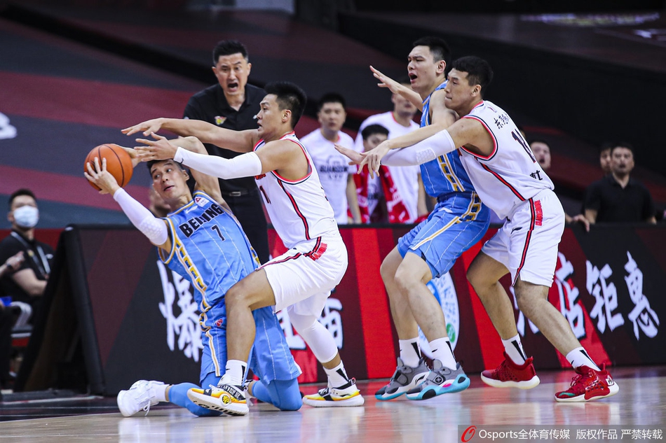 [CBA半决赛]广东111-109北京