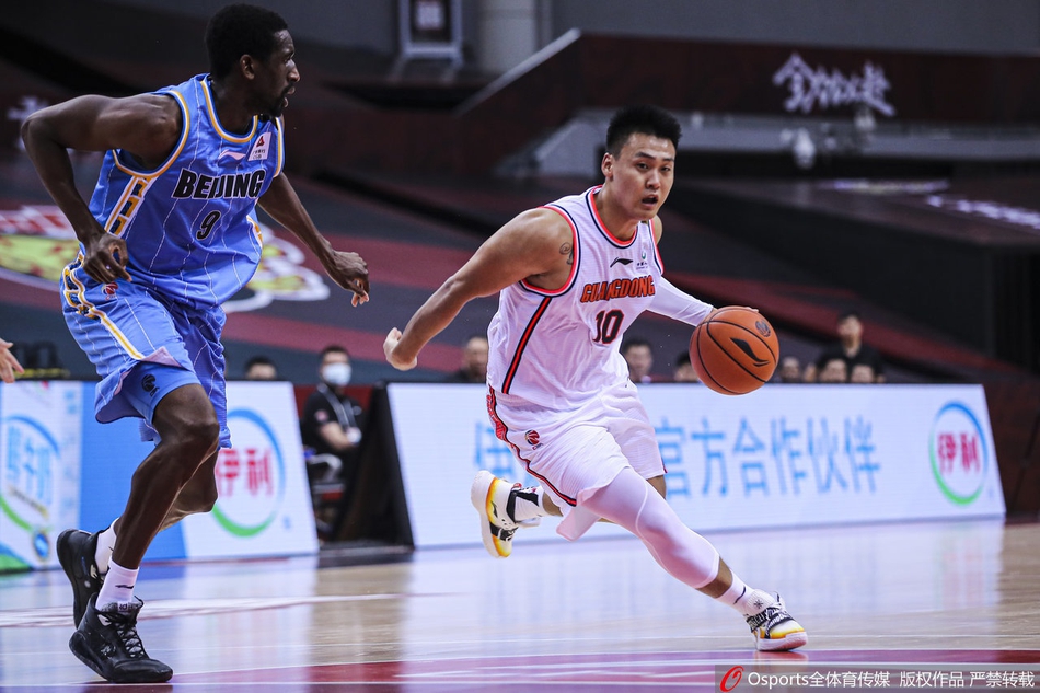 [CBA半决赛]广东111-109北京