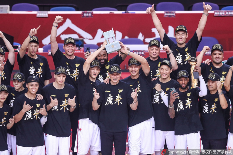 广东夺冠颁奖典礼