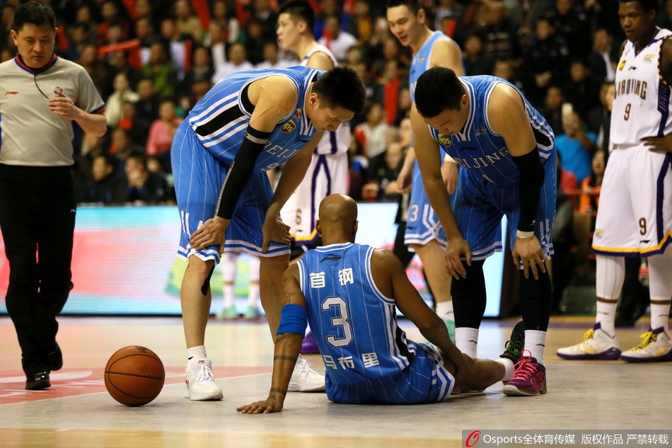 李根将与孙悦马布里重聚！回顾三人北京首钢时期合照