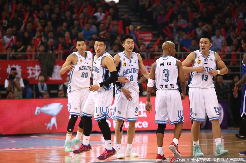 李根将与孙悦马布里重聚！回顾三人北京首钢时期合照