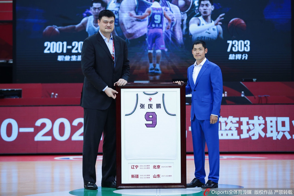 江湖再无张三疯！张庆鹏退役仪式