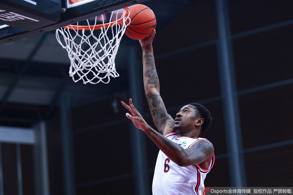 CBA第16轮：广东132-104深圳