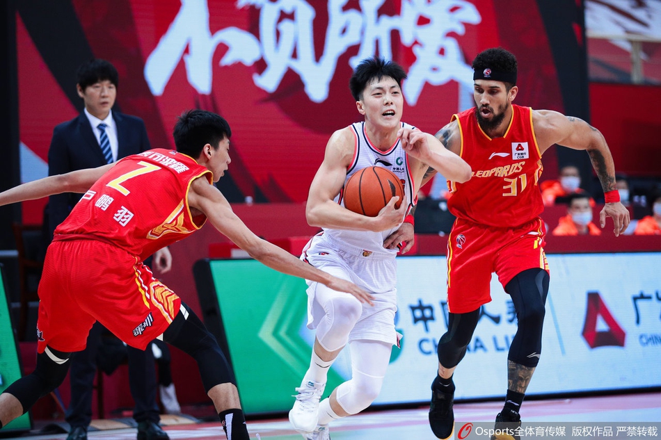 CBA第16轮：广东132-104深圳