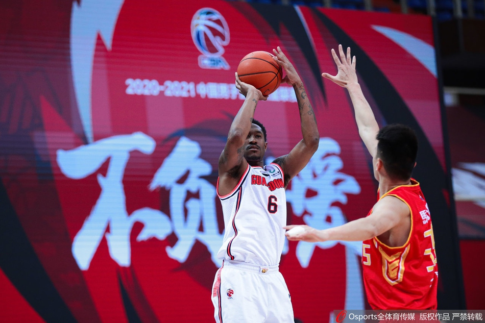 CBA第16轮：广东132-104深圳