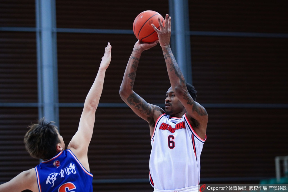 CBA第19轮：广东115-102新疆
