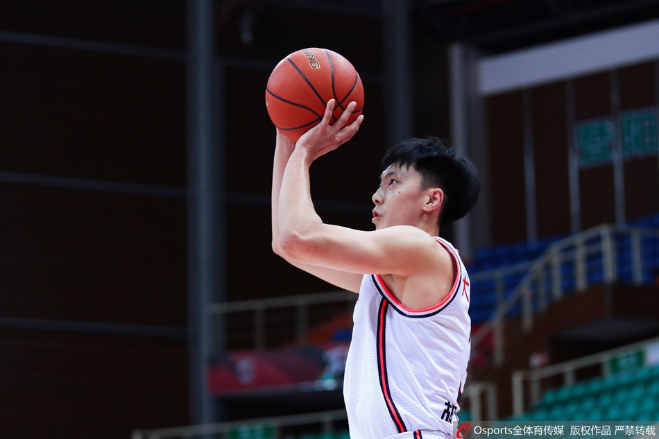 CBA第19轮：广东115-102新疆