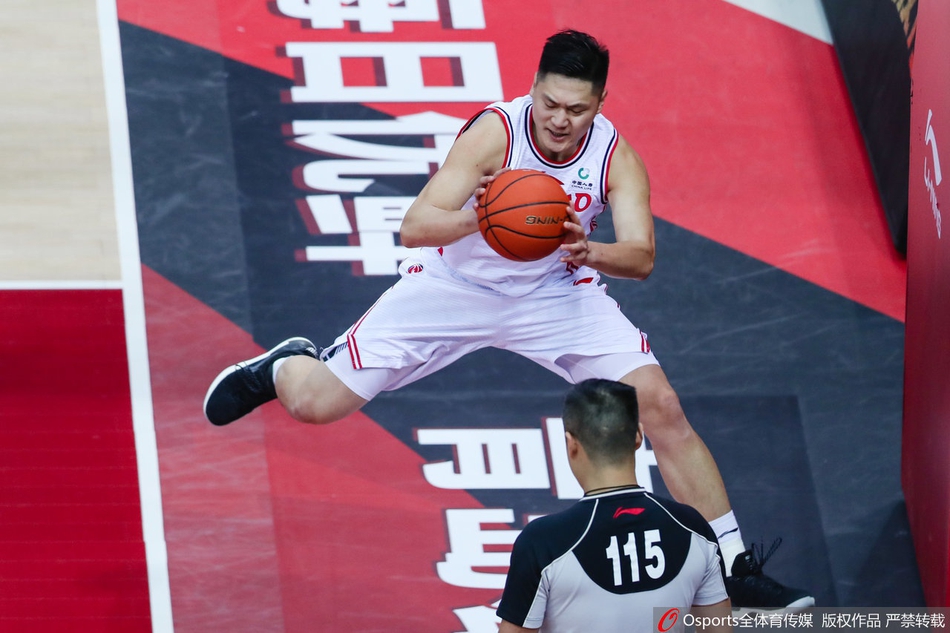 CBA第20轮：青岛102-94北京