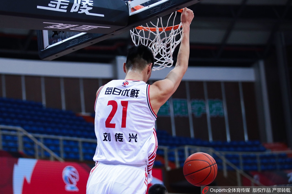 CBA第20轮：青岛102-94北京