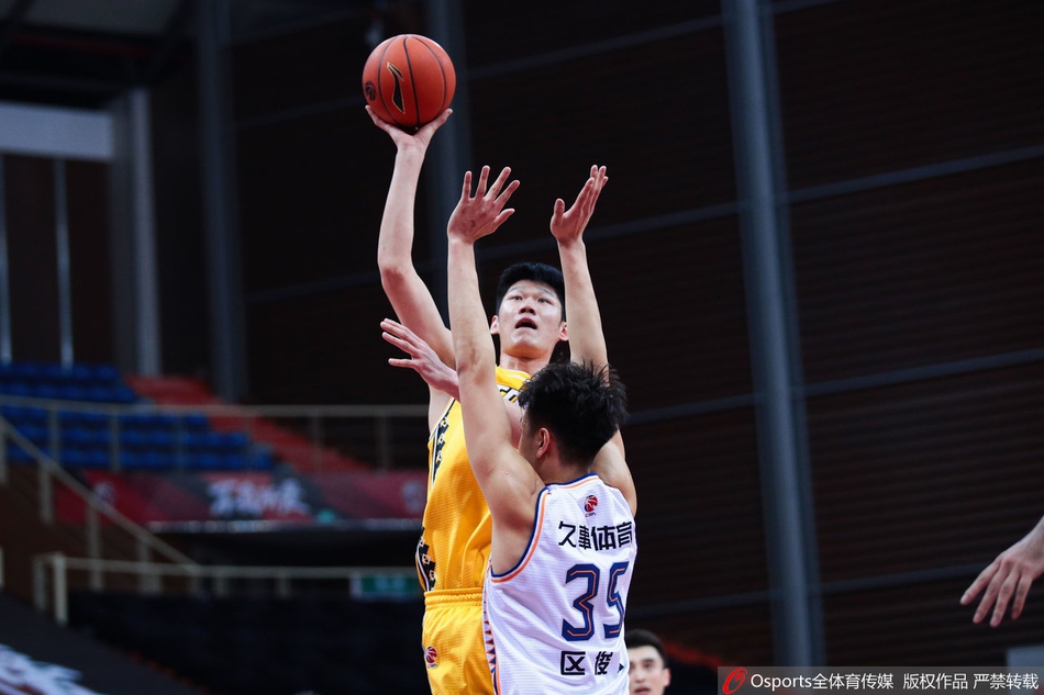 CBA第21轮：上海123-111广厦