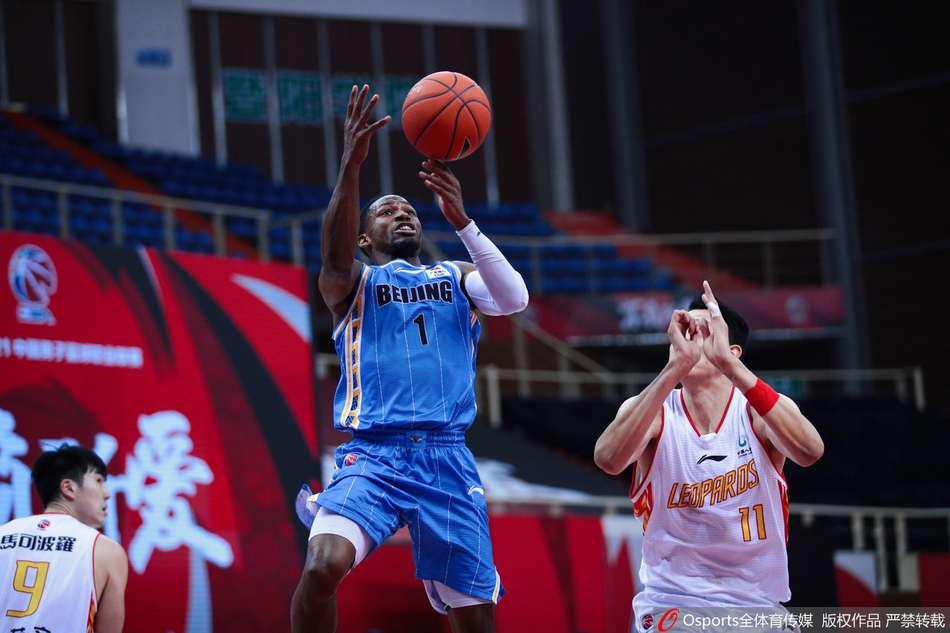 CBA第22轮：深圳100-84北京