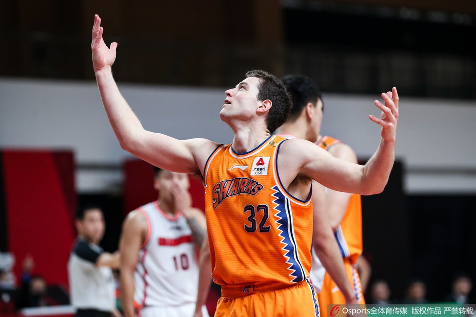 CBA第24轮：广东92-117上海