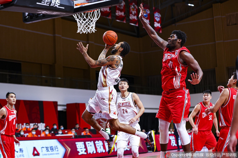 CBA第24轮：浙江127-120青岛