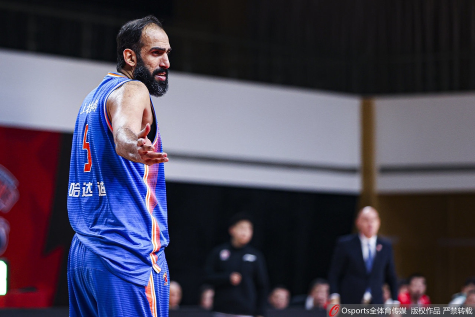 CBA第26轮：上海122-102四川