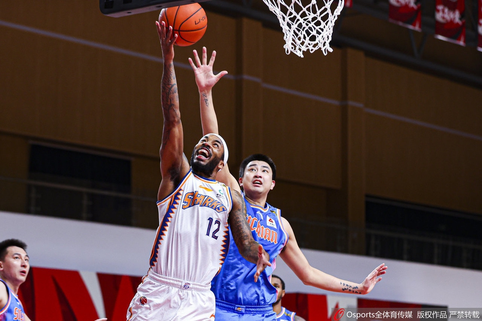 CBA第26轮：上海122-102四川