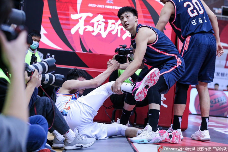 CBA第26轮：广东132-95新疆