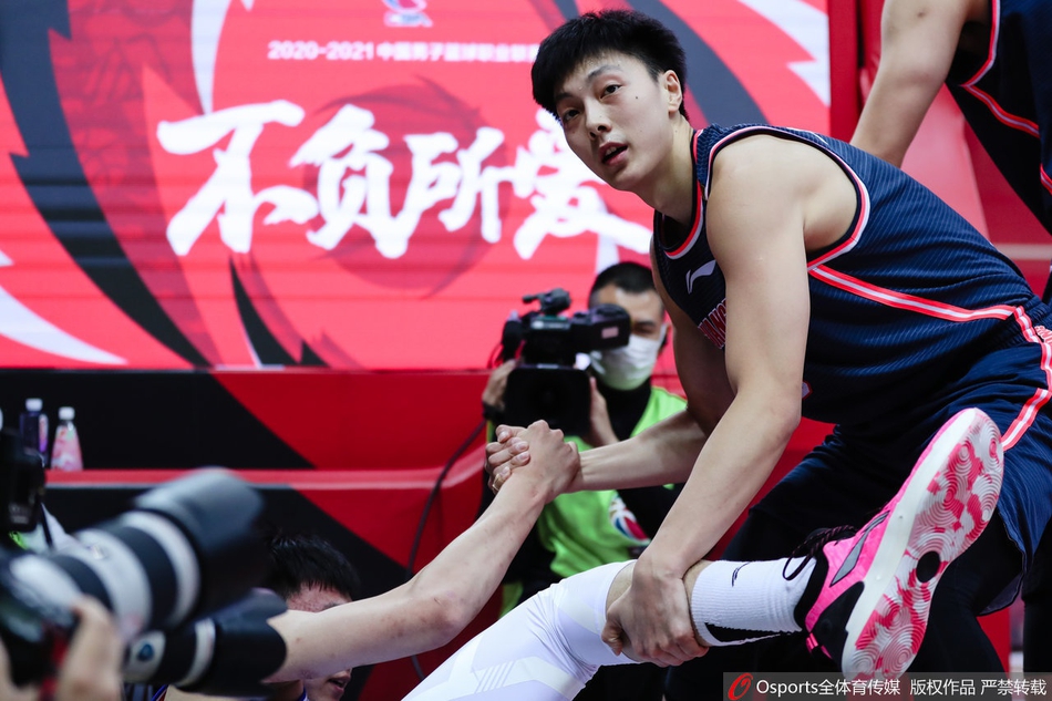 CBA第26轮：广东132-95新疆