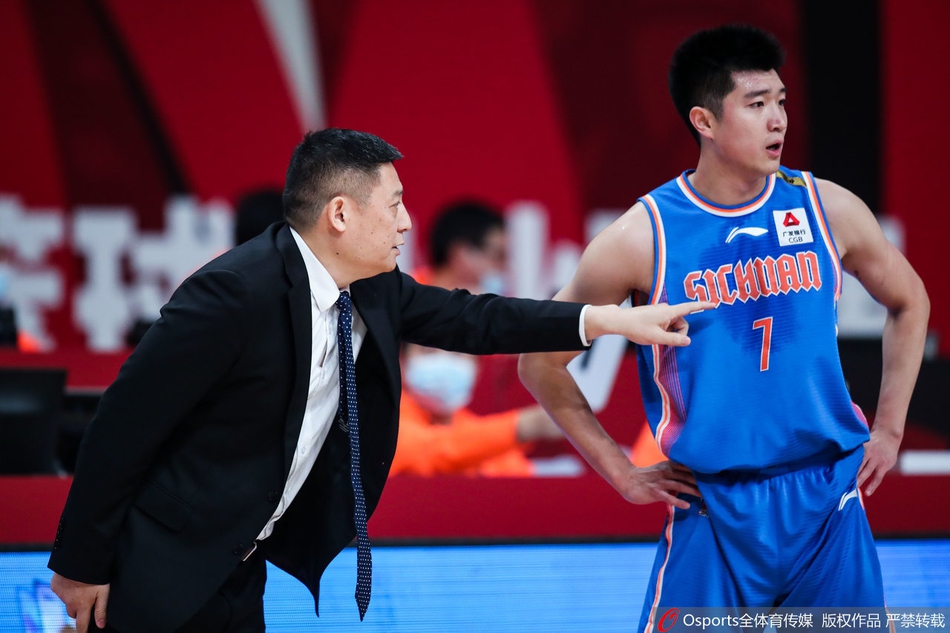 CBA第26轮：上海122-102四川