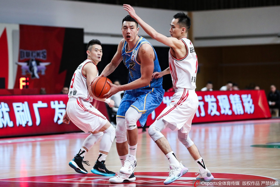 CBA第27轮：北京78-75青岛