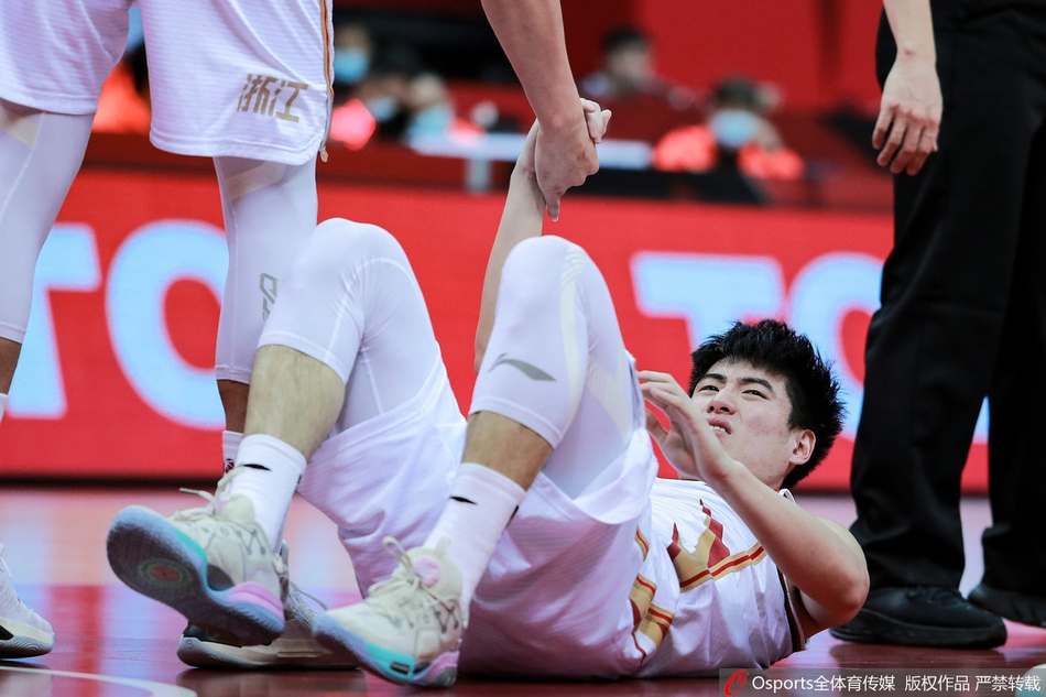 CBA第29轮：深圳95-109浙江