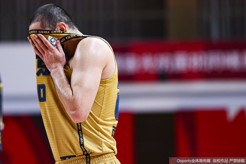 CBA第30轮：同曦92-99广厦