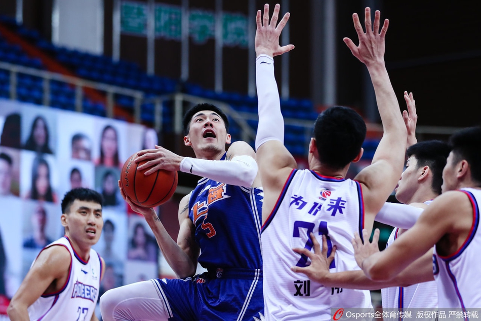CBA第30轮：上海121-96天津