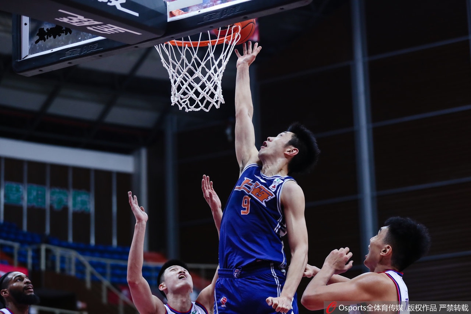 CBA第30轮：上海121-96天津