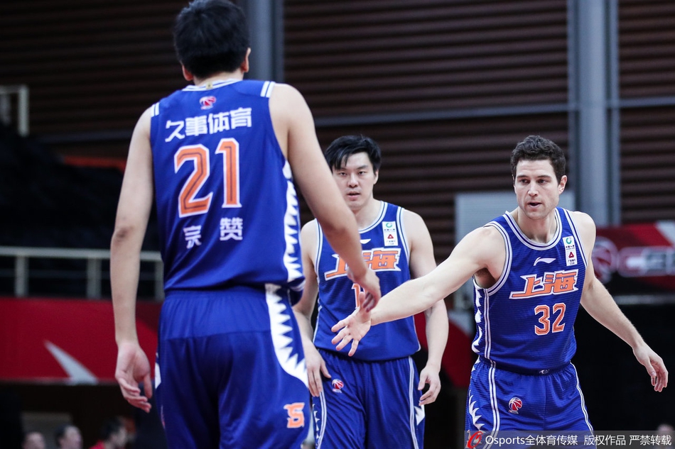 CBA第30轮：上海121-96天津