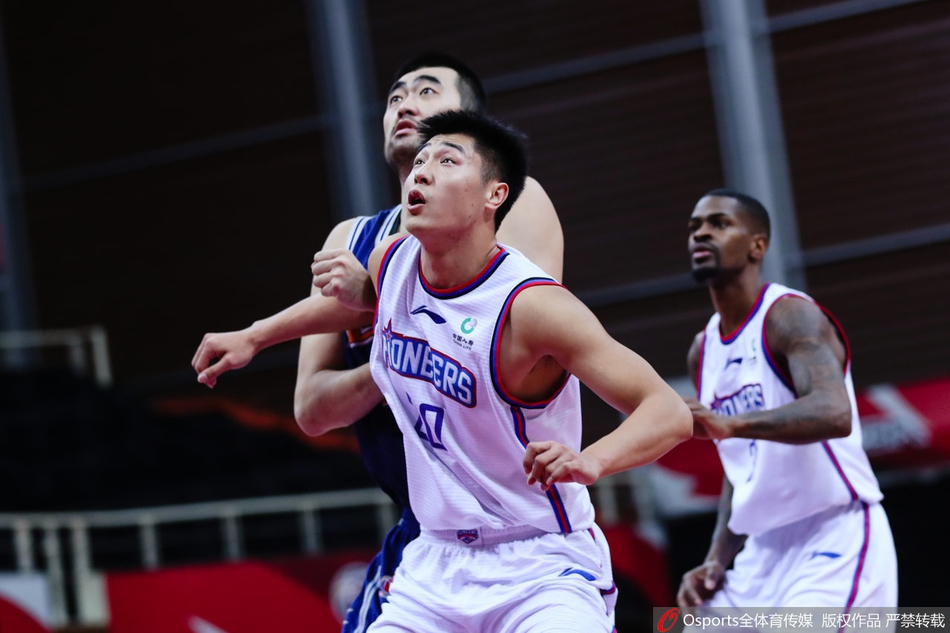 CBA第30轮：上海121-96天津