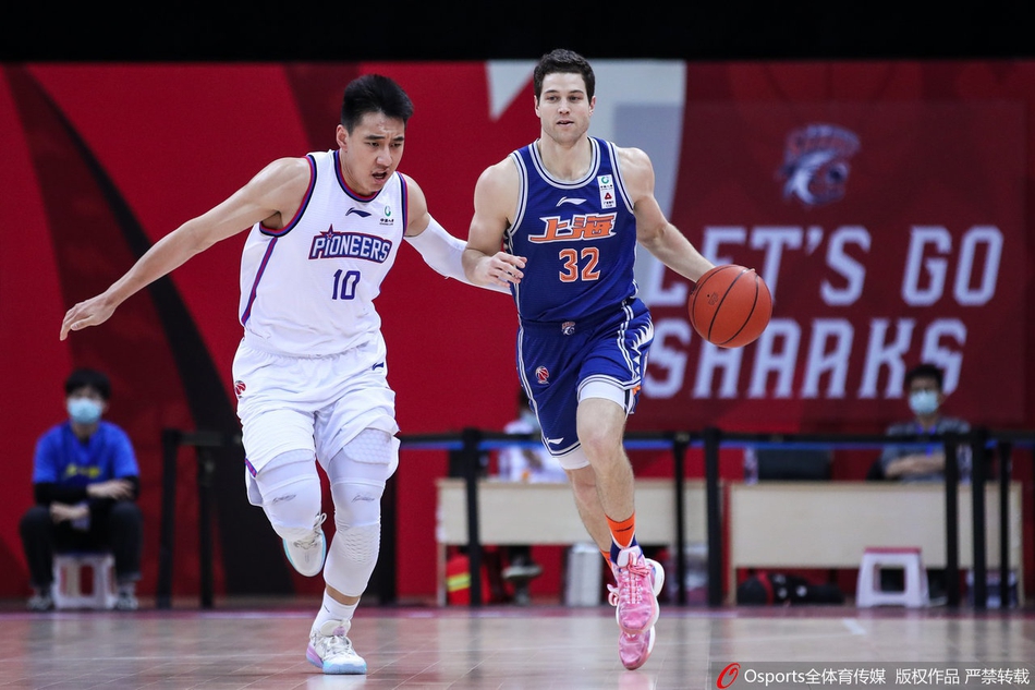 CBA第30轮：上海121-96天津