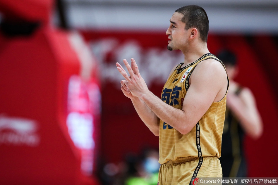 CBA第30轮：同曦92-99广厦