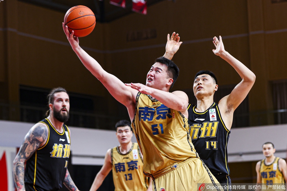 CBA第30轮：同曦92-99广厦