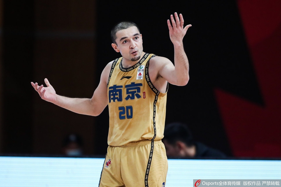 CBA第30轮：同曦92-99广厦