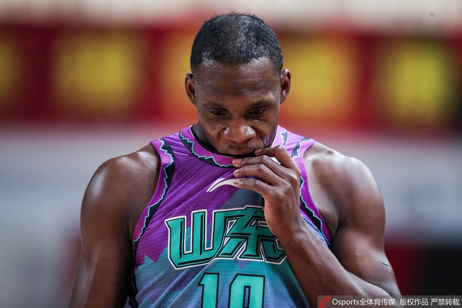 CBA第30轮：山东110-106青岛